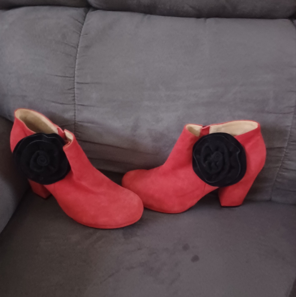 Red Shoes Ankle Boots  SILVANA DIEZ SHOES